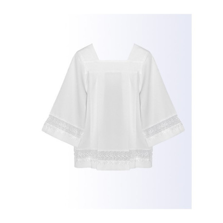Surplis de prêtre - insertion de dentelle sur les manches
