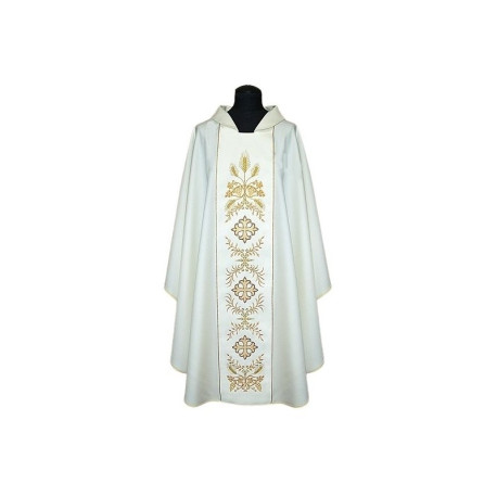 Chasuble richement brodée (781)