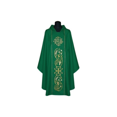Chasuble richement brodée (782)