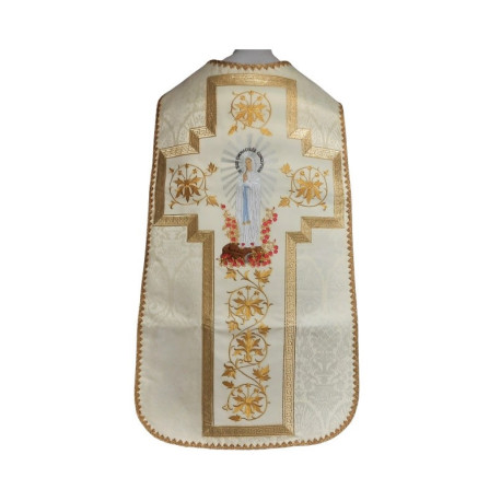 Chasuble romaine brodée de l'image de la MB de Lourdes