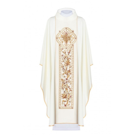 Chasuble brodée du symbole IHS - écru