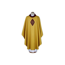 Chasuble en or avec application de velours brodé (13)