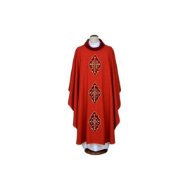Chasuble rouge avec applications de velours brodé (12)