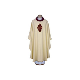 Chasuble écrue avec application de velours brodé (13)