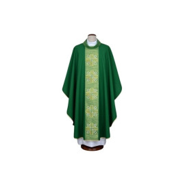 Chasuble verte avec broderies modernes (16)