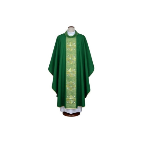 Chasuble verte avec broderies modernes (16)