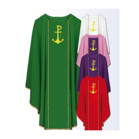 Chasuble brodée sur le devant
