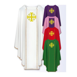 Chasuble brodée sur le devant