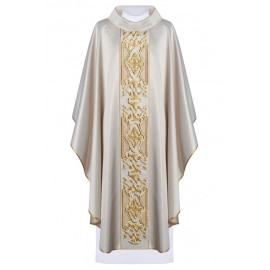 Chasuble richement brodée, tissu brillant - écru (H76)