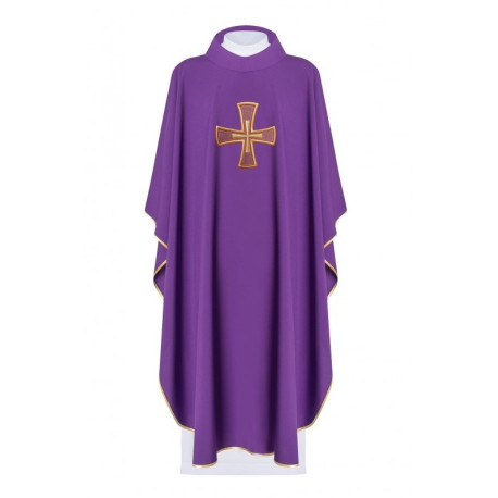 Chasuble brodée du symbole de la croix - violet (H123)