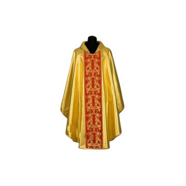 Chasuble brodée en or (34A)